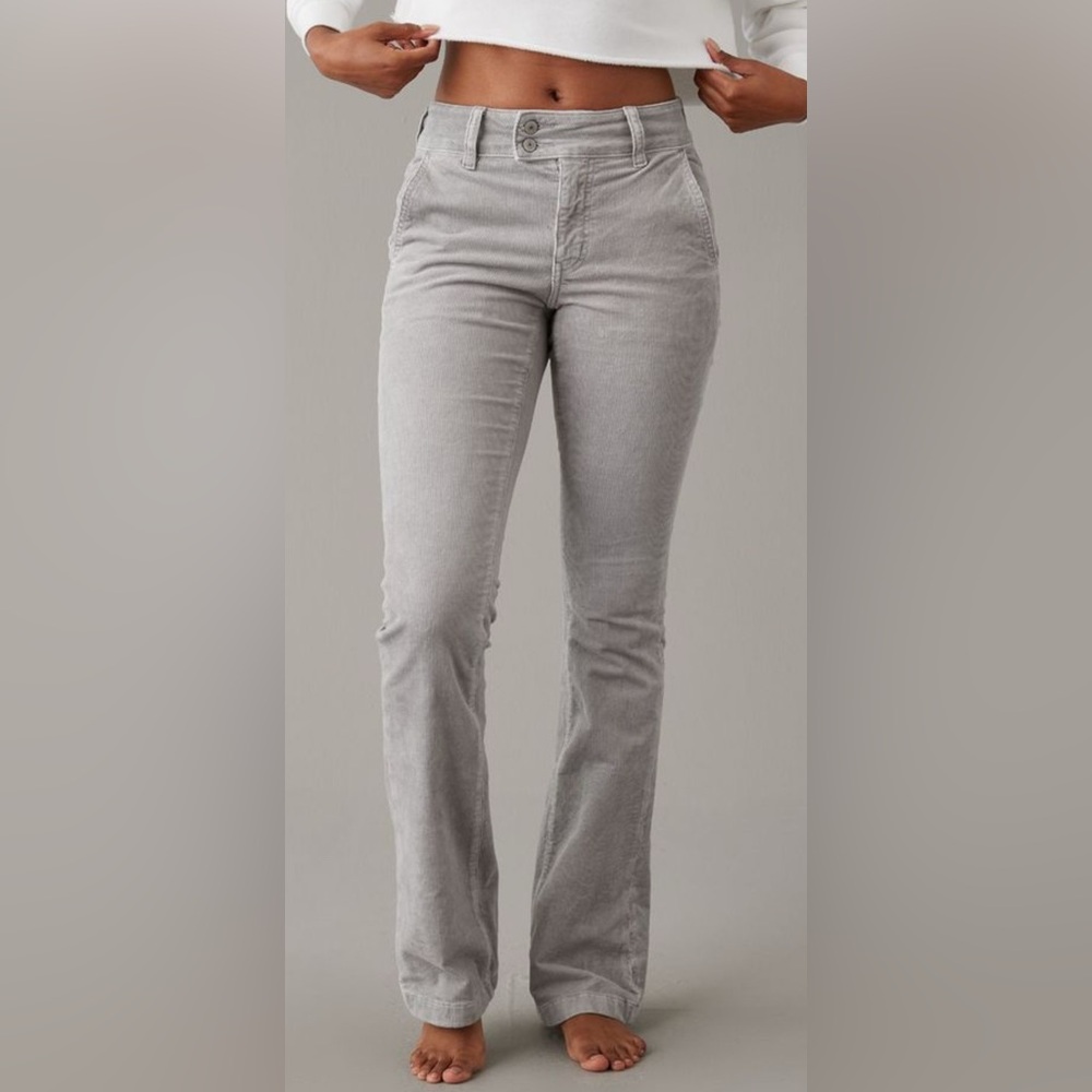New - American Eagle Women’s Kick Bootcut Corduroy Pants